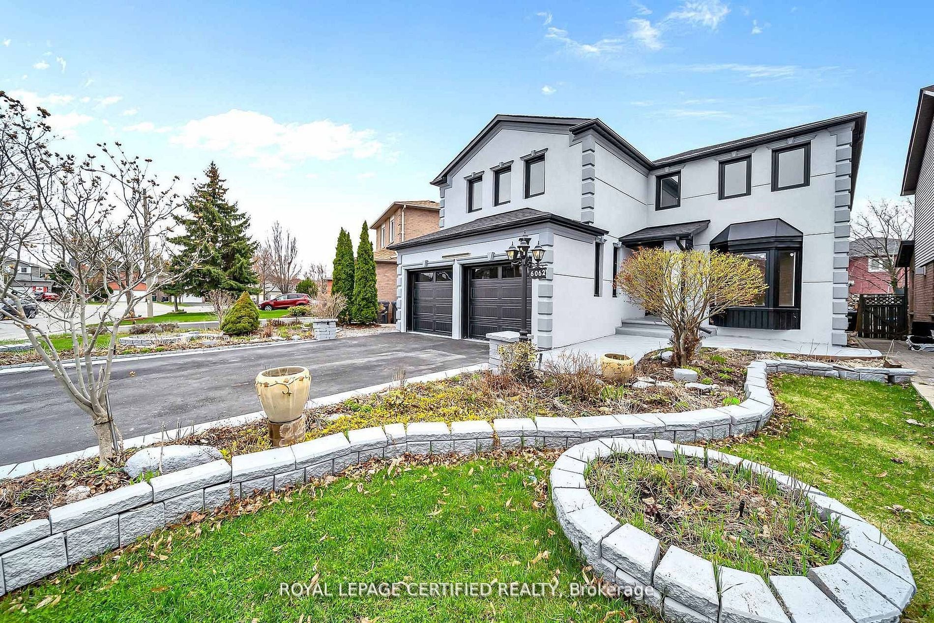 6062 Prairie Circle, Mississauga, ON, L5N 5C5