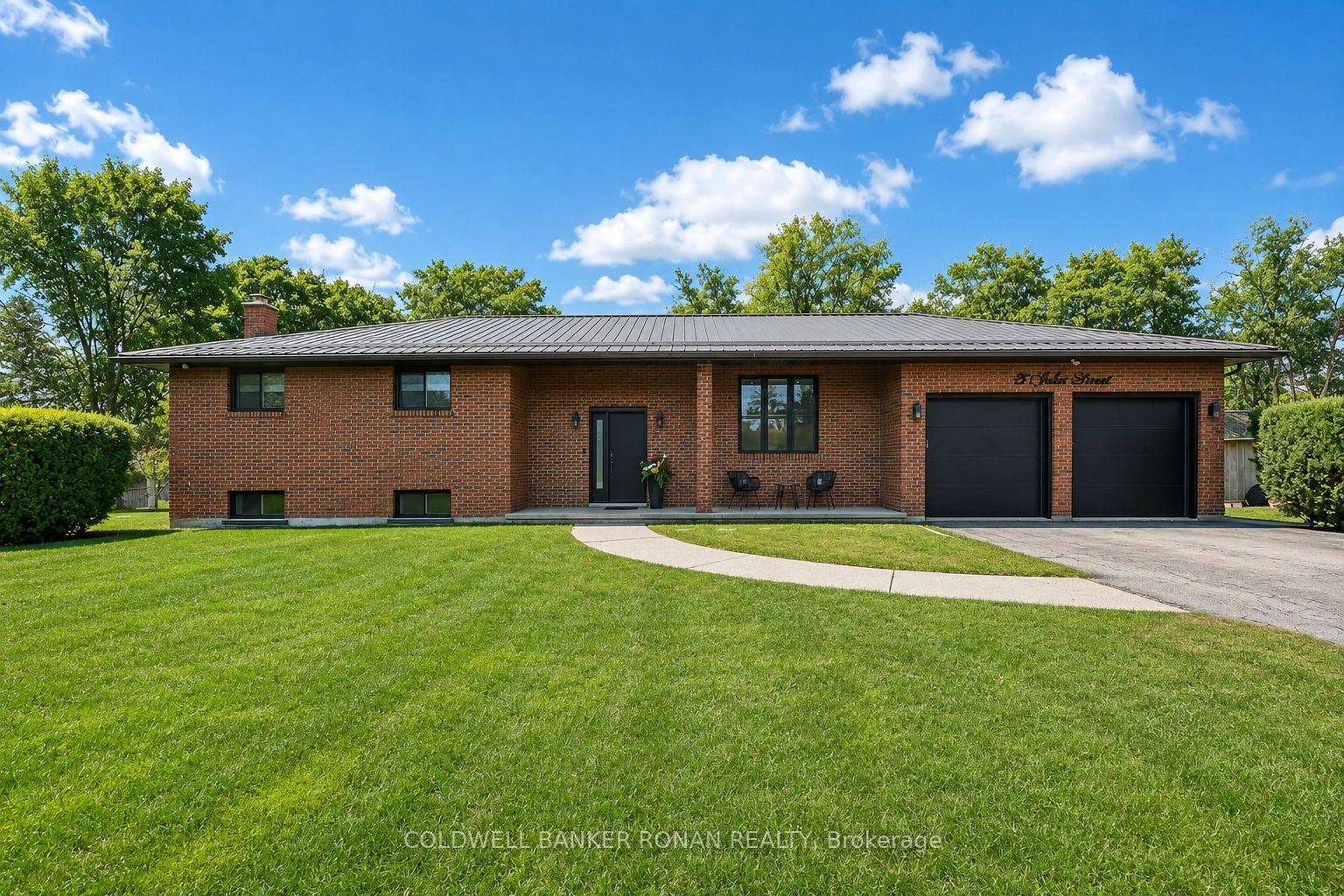 5 John Street, Adjala-tosorontio, ON, L0G 1L0