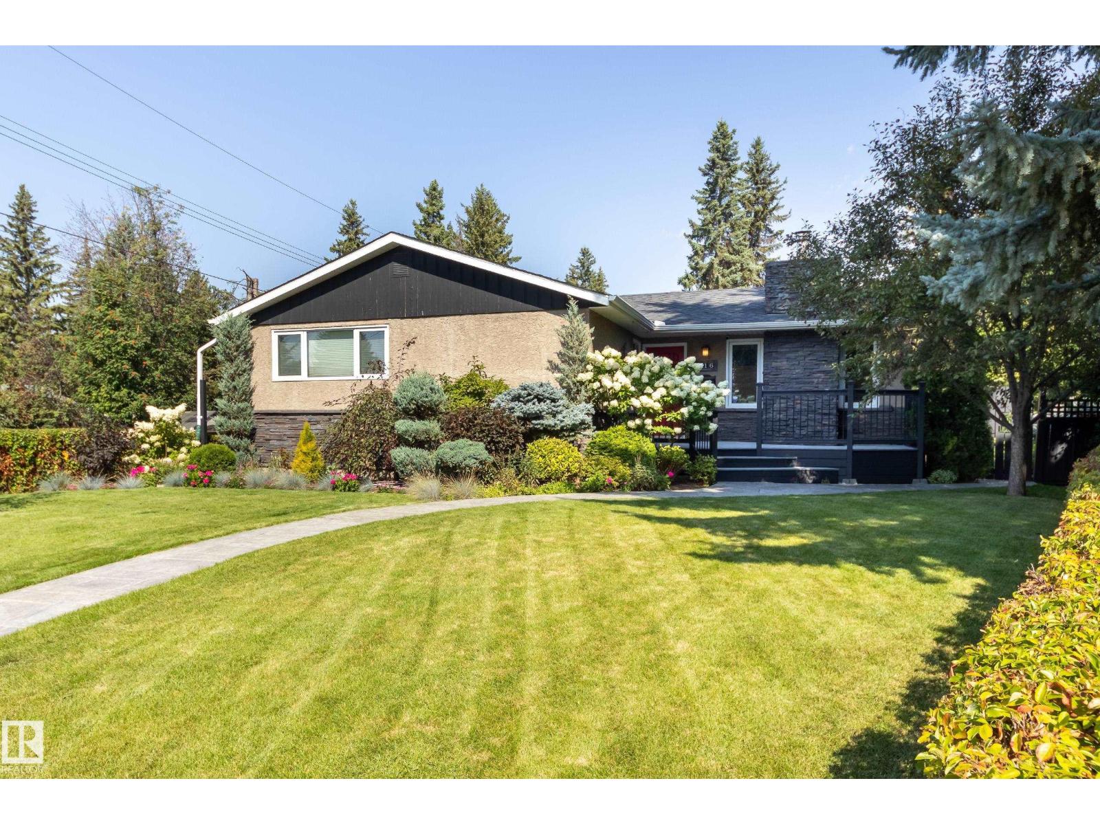7216 103 Avenue NW, Edmonton, AB, T6A0V1