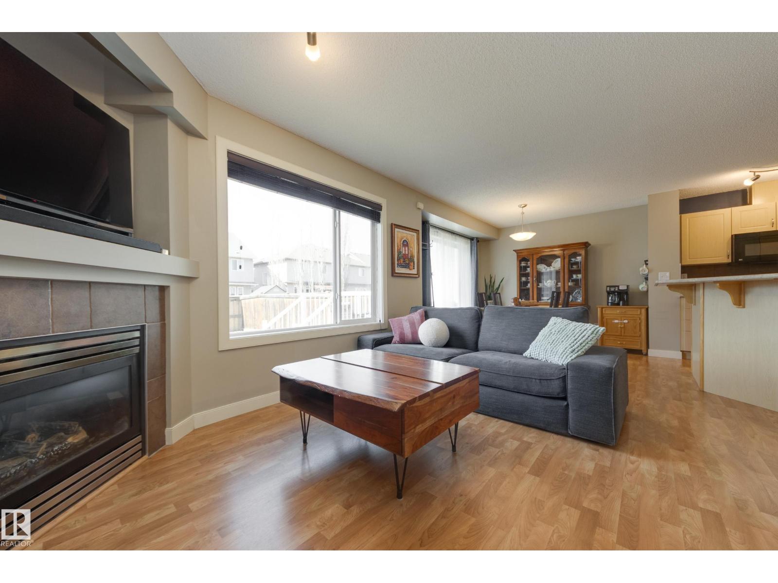 9456 Stein Way NW, Edmonton, AB, T6R0E4