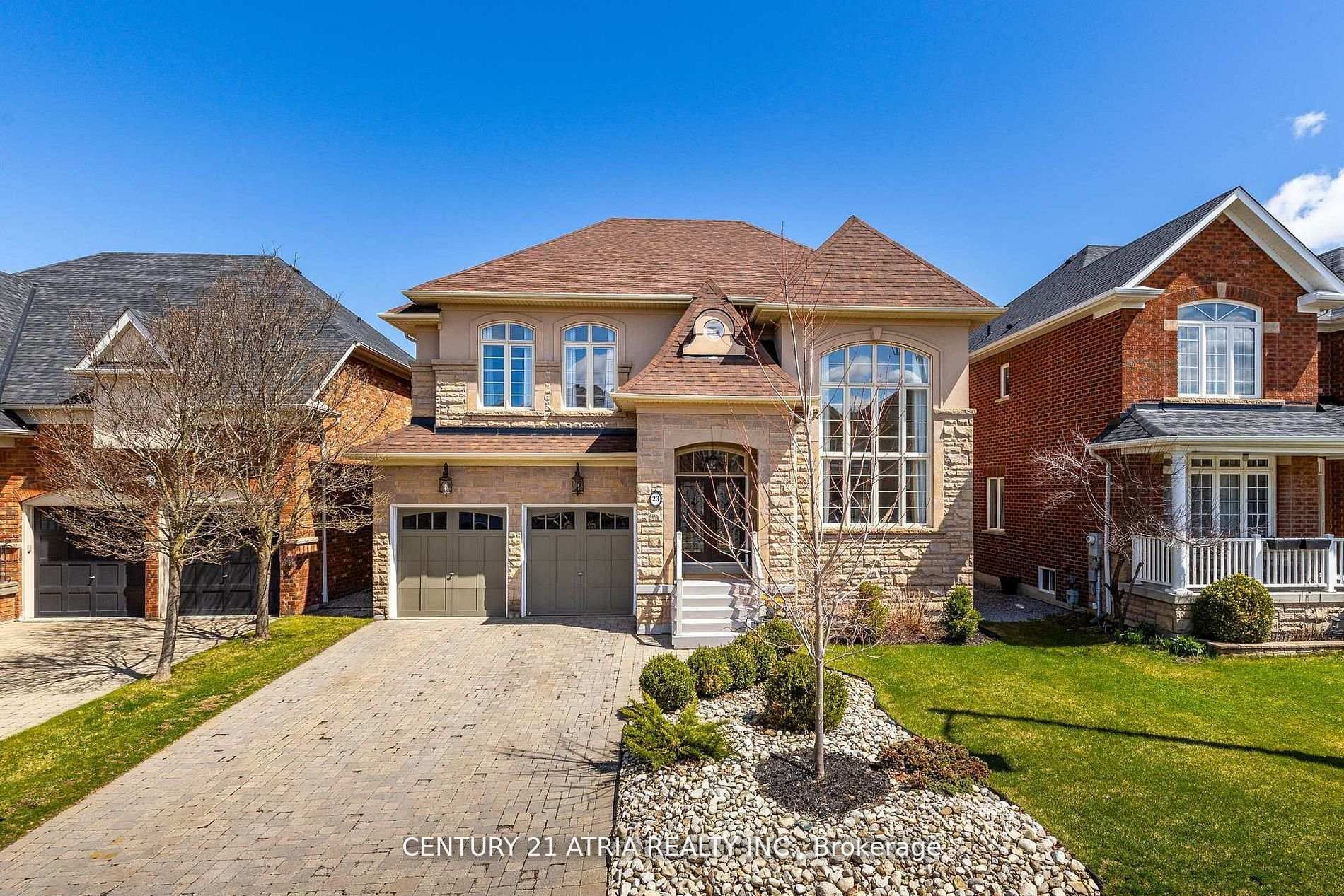 23 Weslock Crescent, Aurora, ON, L4G 7Y9