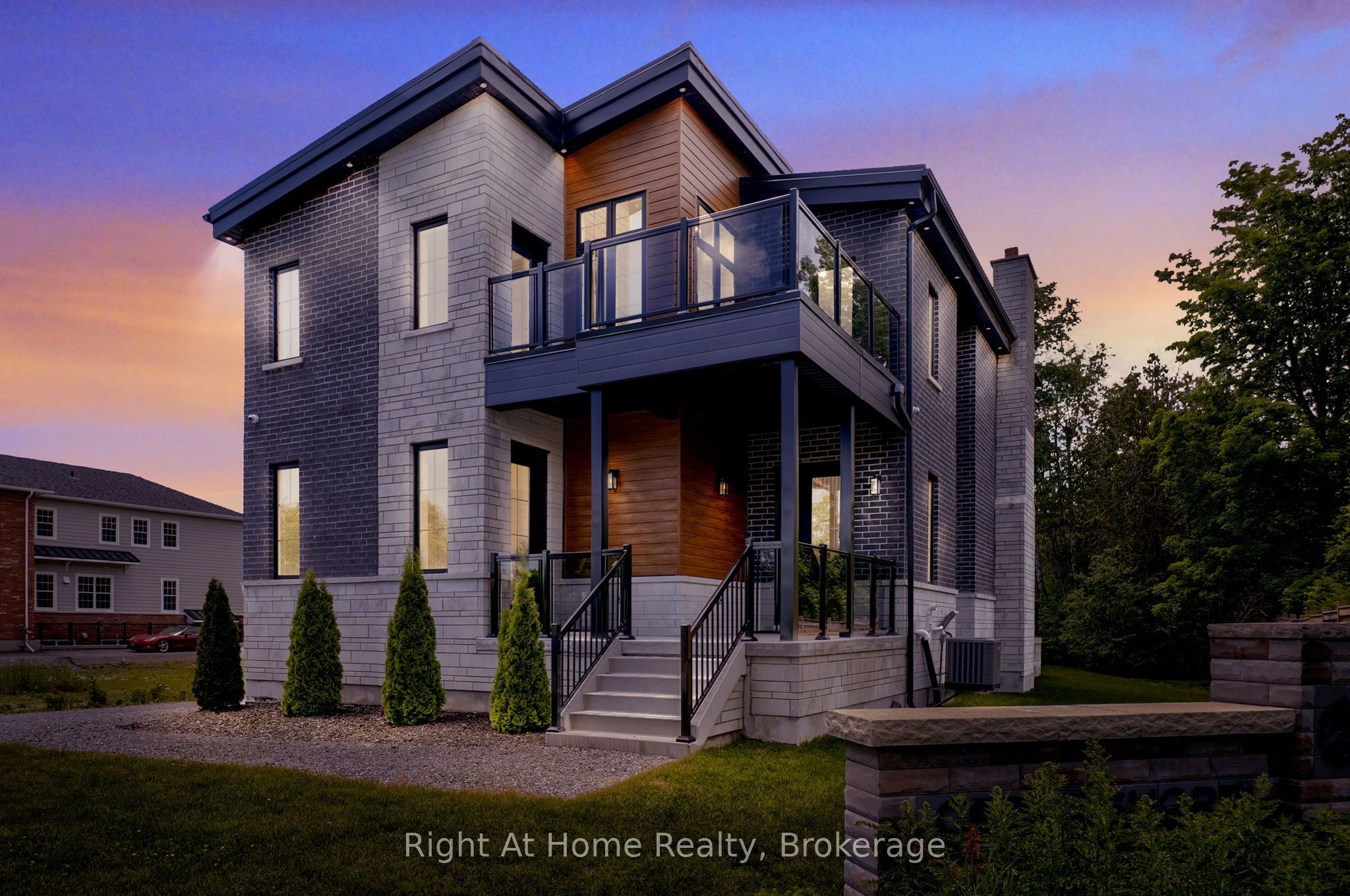 213 Suzanne Mess Boulevard, Cobourg, ON, K9A 3L3