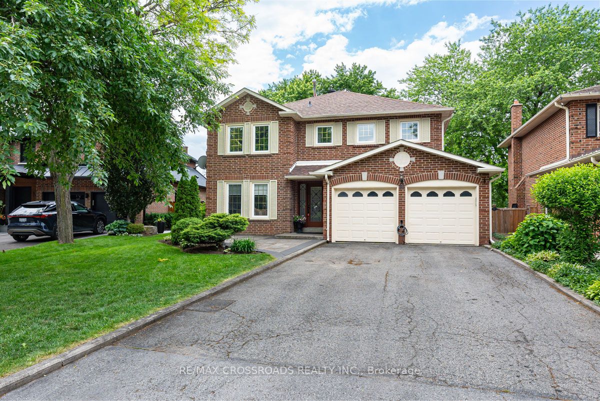 16 Heisey Drive, Markham, ON, L3P 4P7