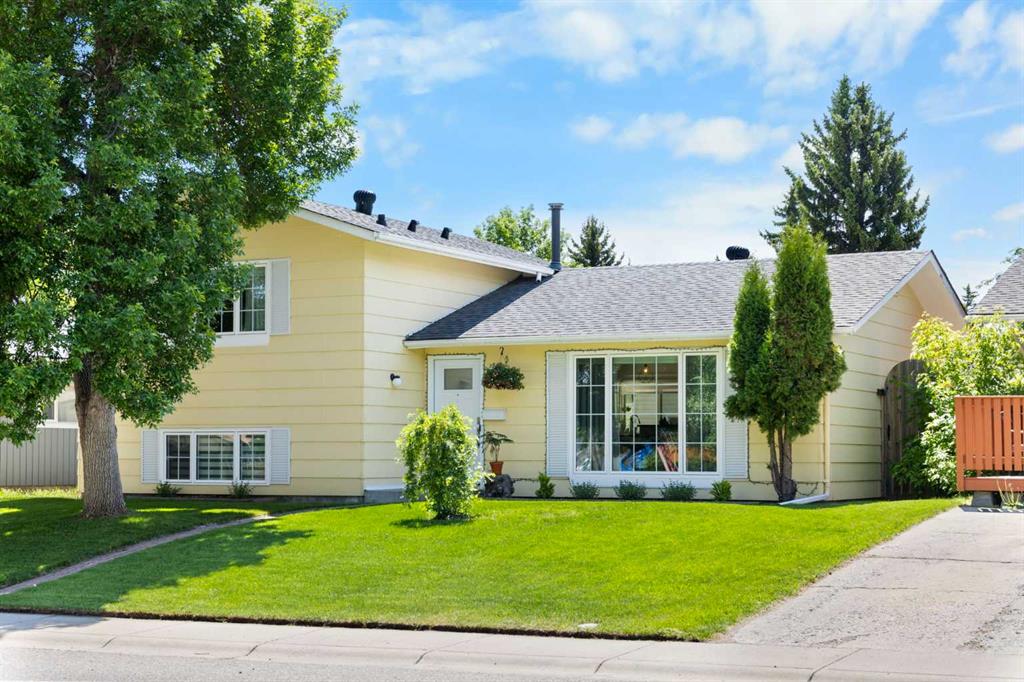 263 Midlawn Close SE, Calgary, AB, T2X 1A7