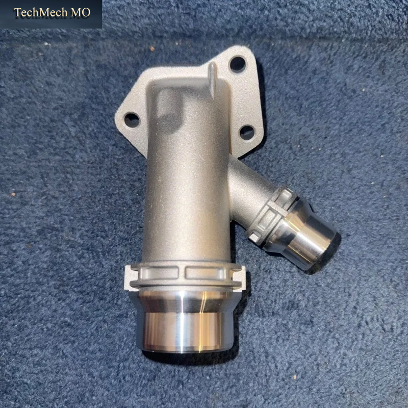 1 Stück Aluminium-Wasserpumpen-Thermostatanschluss Kühlmittelflanschrohr Für BMW M47 M57 111122247744 11127806196 Motorteile