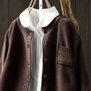 Lässiger Damen-Cardigan Mit Rundhalsausschnitt, Langen Ärmeln Und Einer Tasche, Perfekte Wahl Für Frühlings- Und Herbstausflüge.