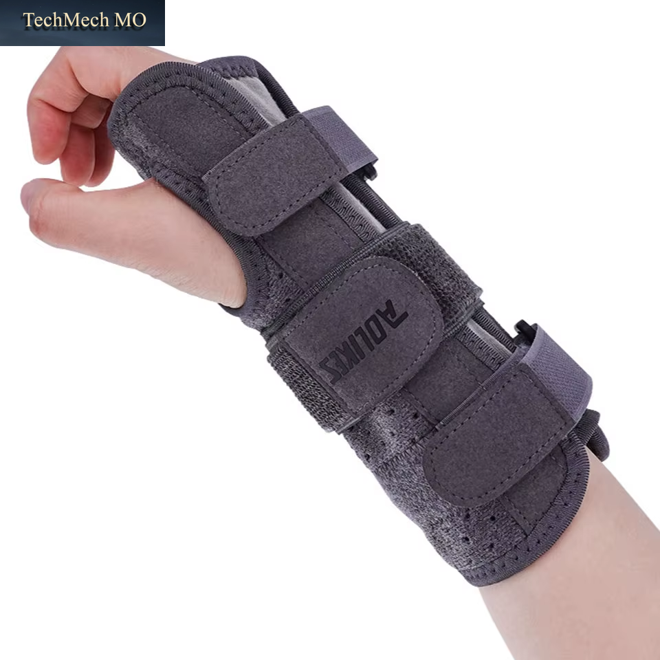 1PCS New Wrist Brace Carpal Tunnel for Women Men, Adjustable Night Sleep Support Brace with Splints