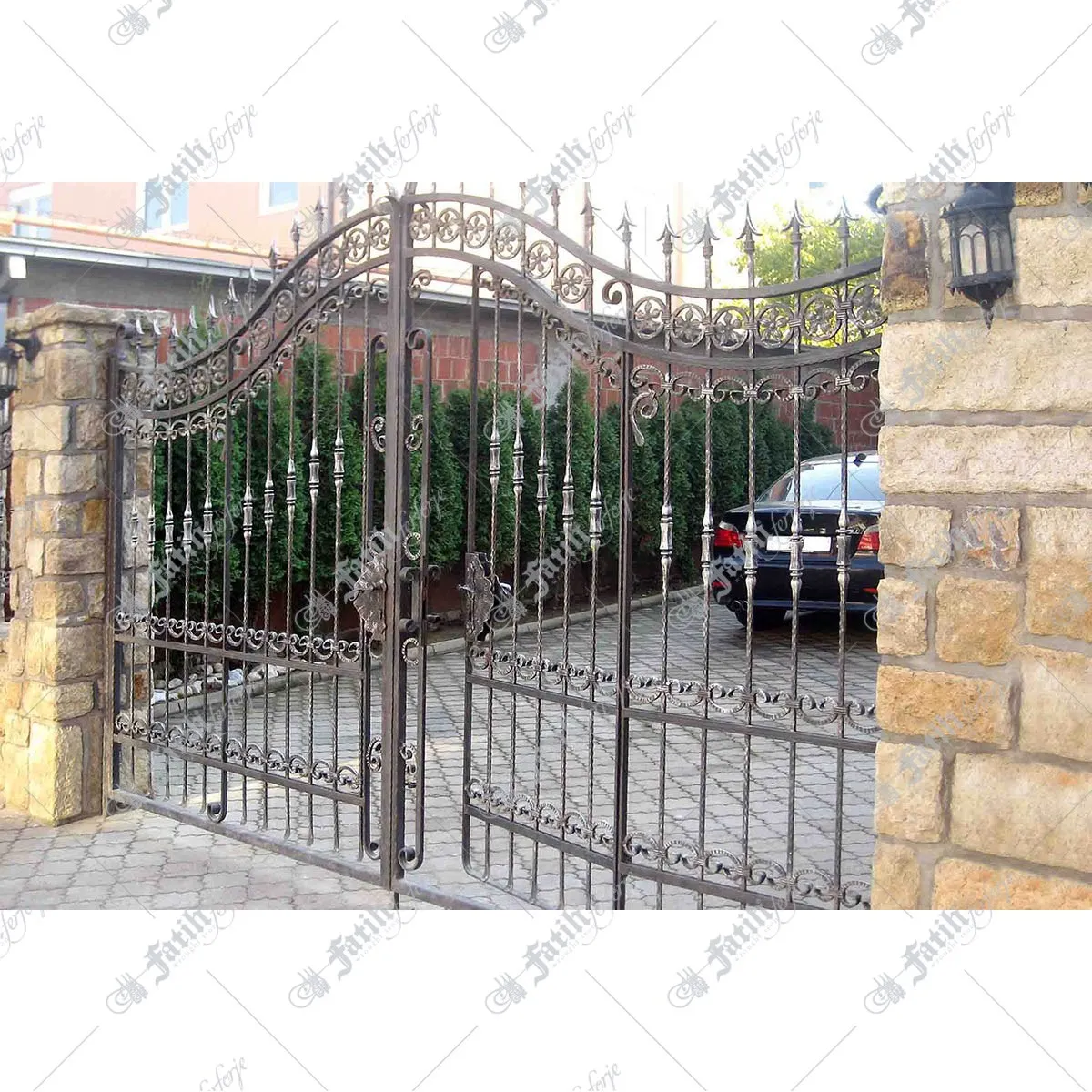 1023 — image 1