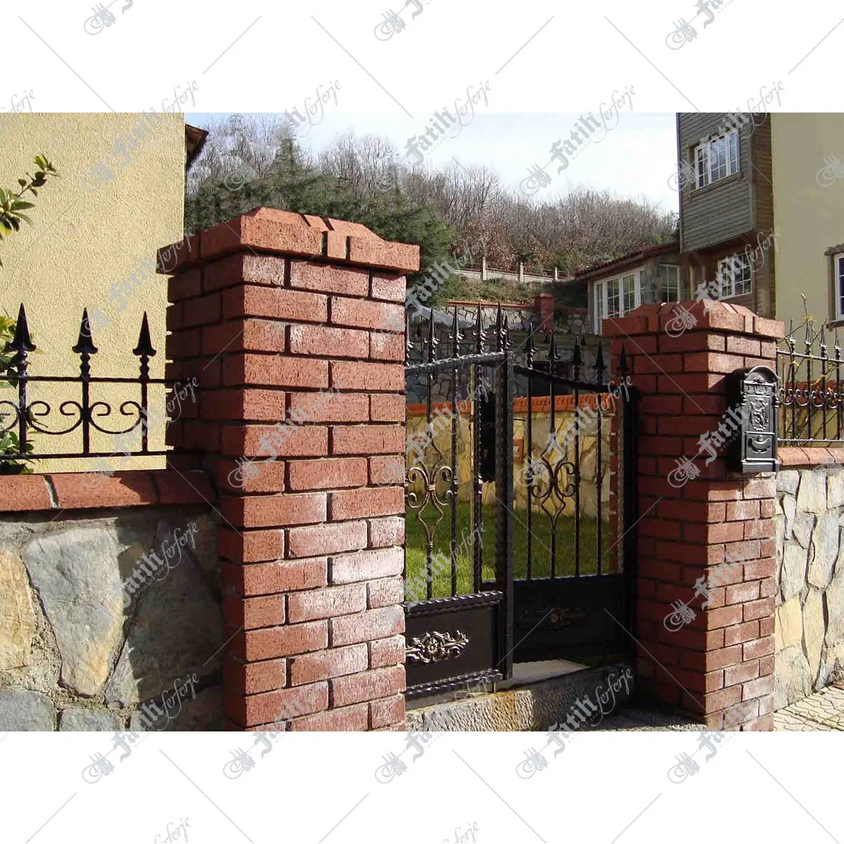 1300 — image 1