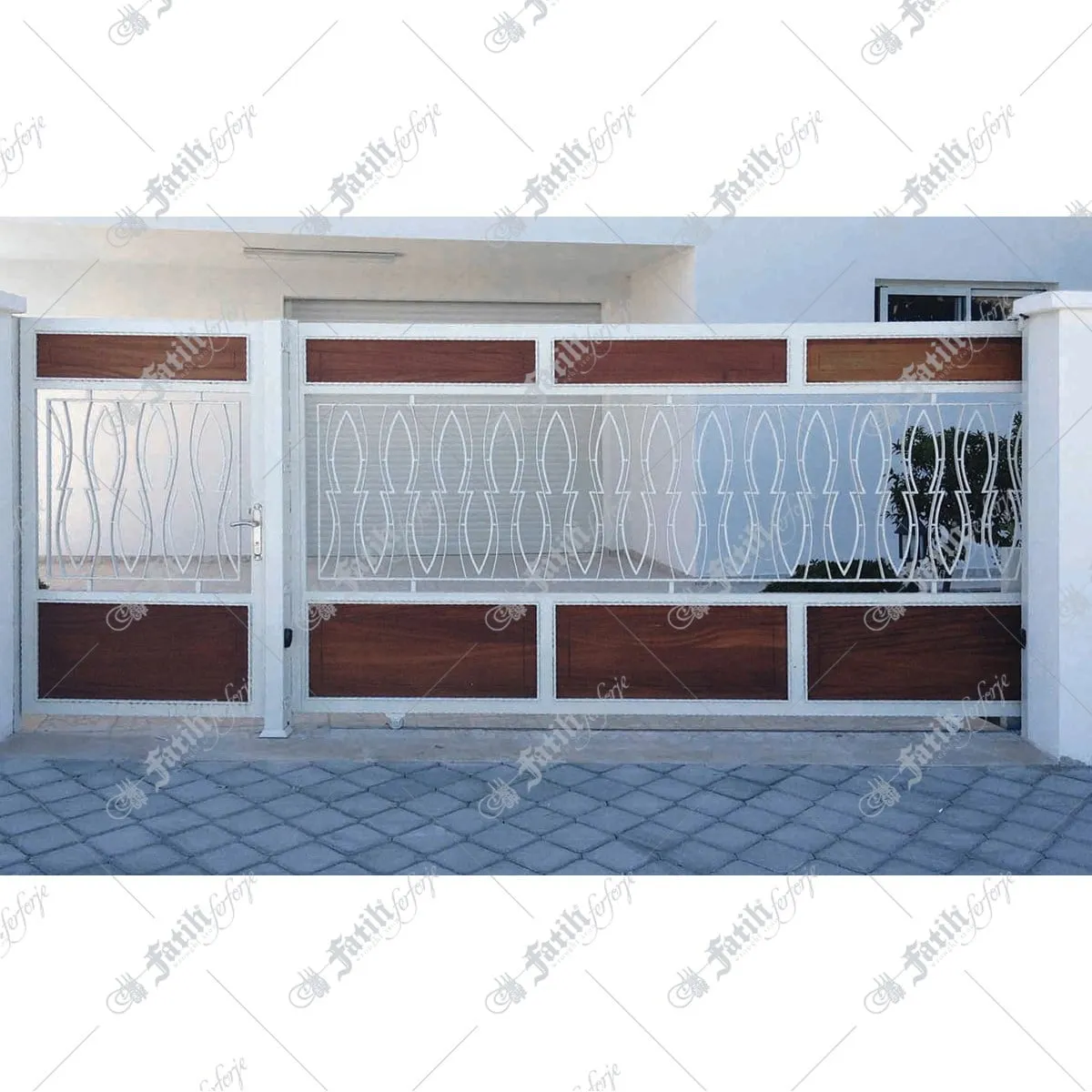1319 — image 1