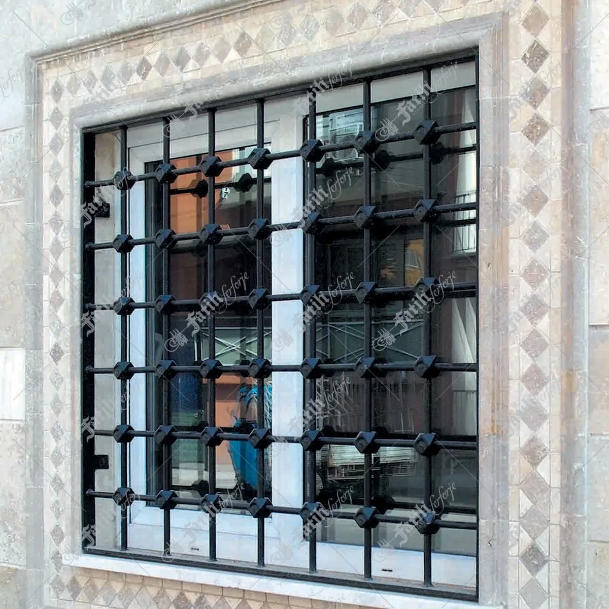 4005 — image 1