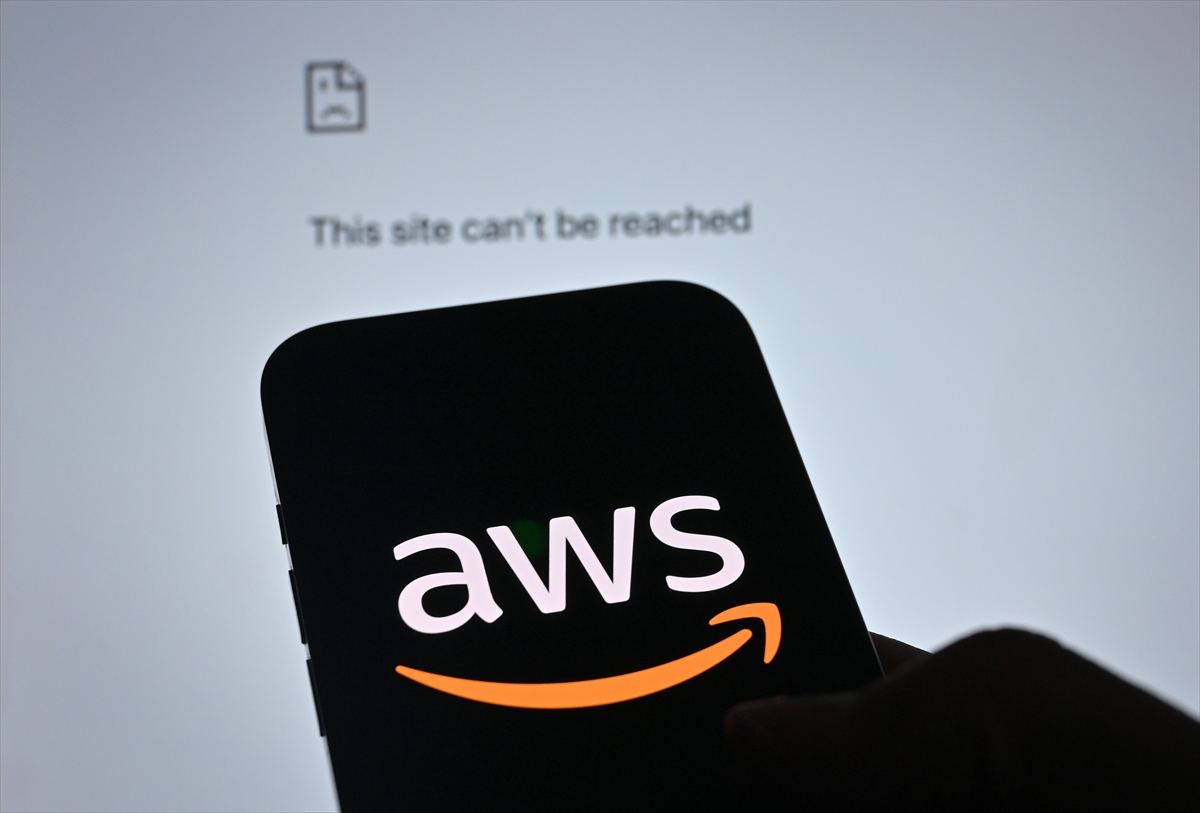 Amazon Web Services'teki teknik aksaklık sonrası dünya çapında 6,5 milyon kesinti raporlandı