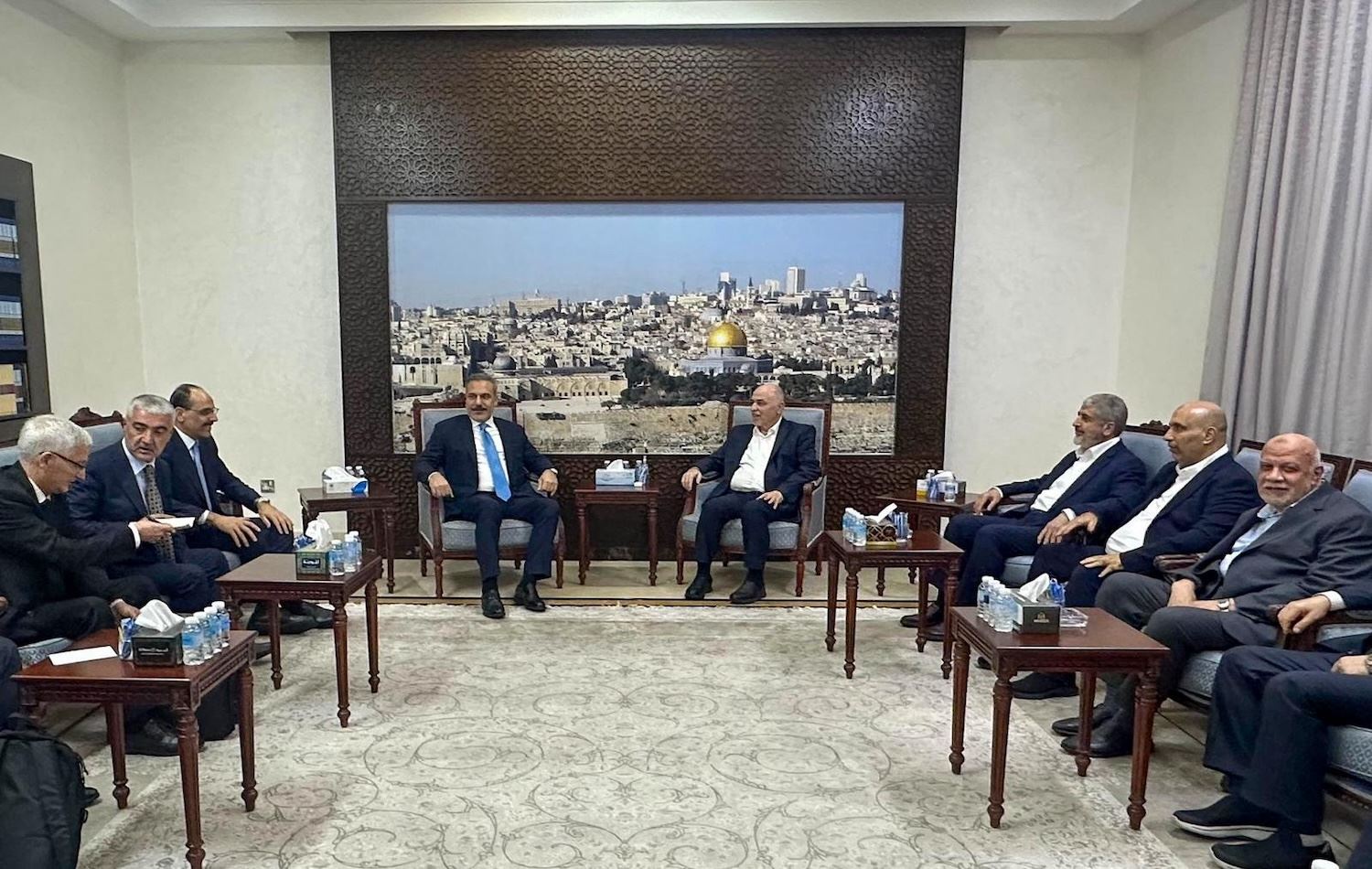 Dışişleri Bakanı Fidan ve MİT Başkanı Kalın, Hamas'la Doha'da bir araya geldi