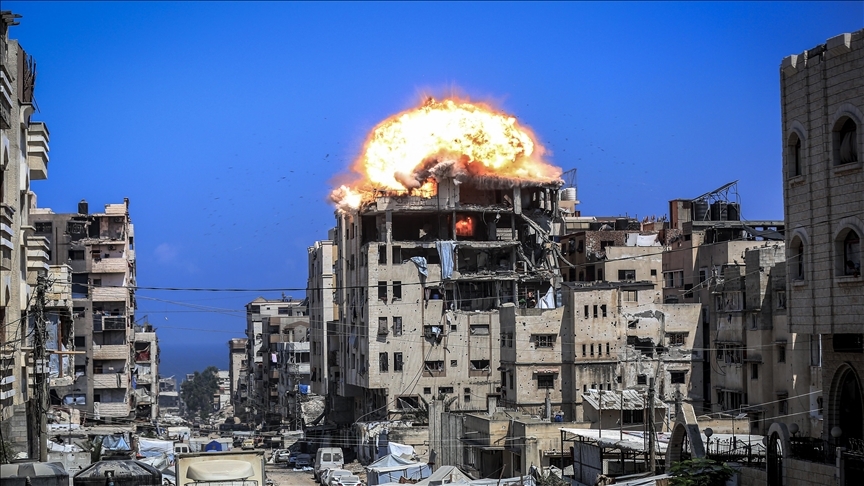 İsrail'in Gazze'ye saldırılarında can kaybı son 48 saatte 68 bin 527'ye çıktı