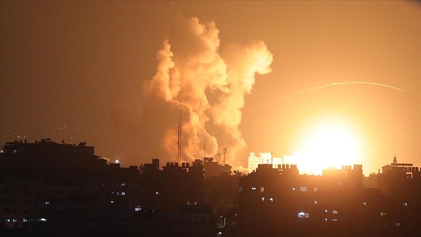 İsrail'in Gazze'ye Düzenlediği Saldırılarda Hayatını Kaybedenlerin Sayısı Artıyor