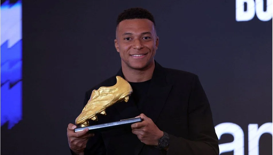 Mbappe, 'Avrupa Altın Ayakkabı' Ödülünü Aldı