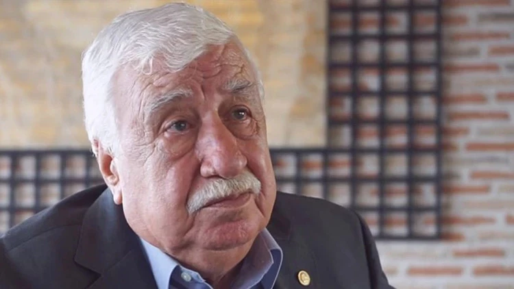 Tiyatro ve Sinemanın Usta İsmi Ahmet Gülhan 85 Yaşında Hayatını Kaybetti