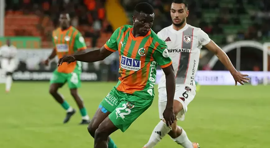 Corendon Alanyaspor ile Gaziantep FK 0-0 Berabere Kaldı