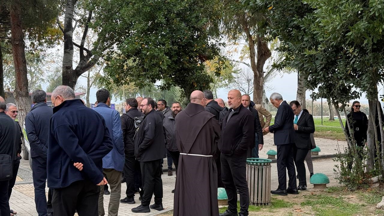 Papa 14. Leo'nun Türkiye Ziyareti Öncesi Vatikan Heyeti Bursa'da İncelemelerde Bulundu
