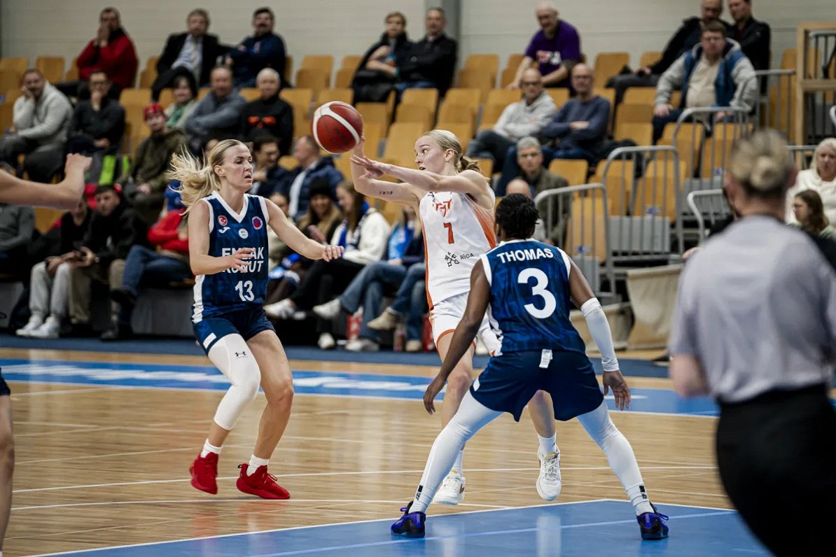 Emlak Konut, FIBA Kadınlar Avrupa Kupası'nda TTT Riga'yı Deplasmanda 70-59 Mağlup Etti