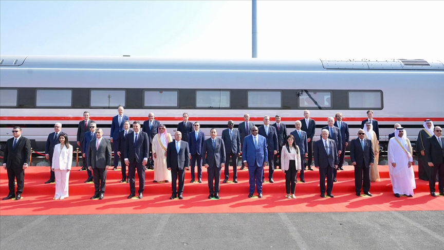 Bakan Uraloğlu, TransMEA 2025 Fuarı'nda Türkiye'yi Temsil Etti