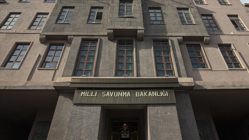 MSB, C130 tipi askeri kargo uçağının Gürcistan-Azerbaycan sınırında düştüğünü bildirdi