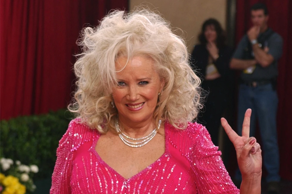 Altın Küre Ödüllü Oyuncu Sally Kirkland Hayatını Kaybetti