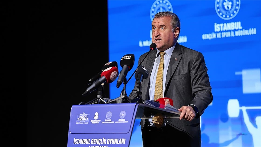 Bakan Bak'tan düşen askeri kargo uçağında şehit olanlar için başsağlığı mesajı