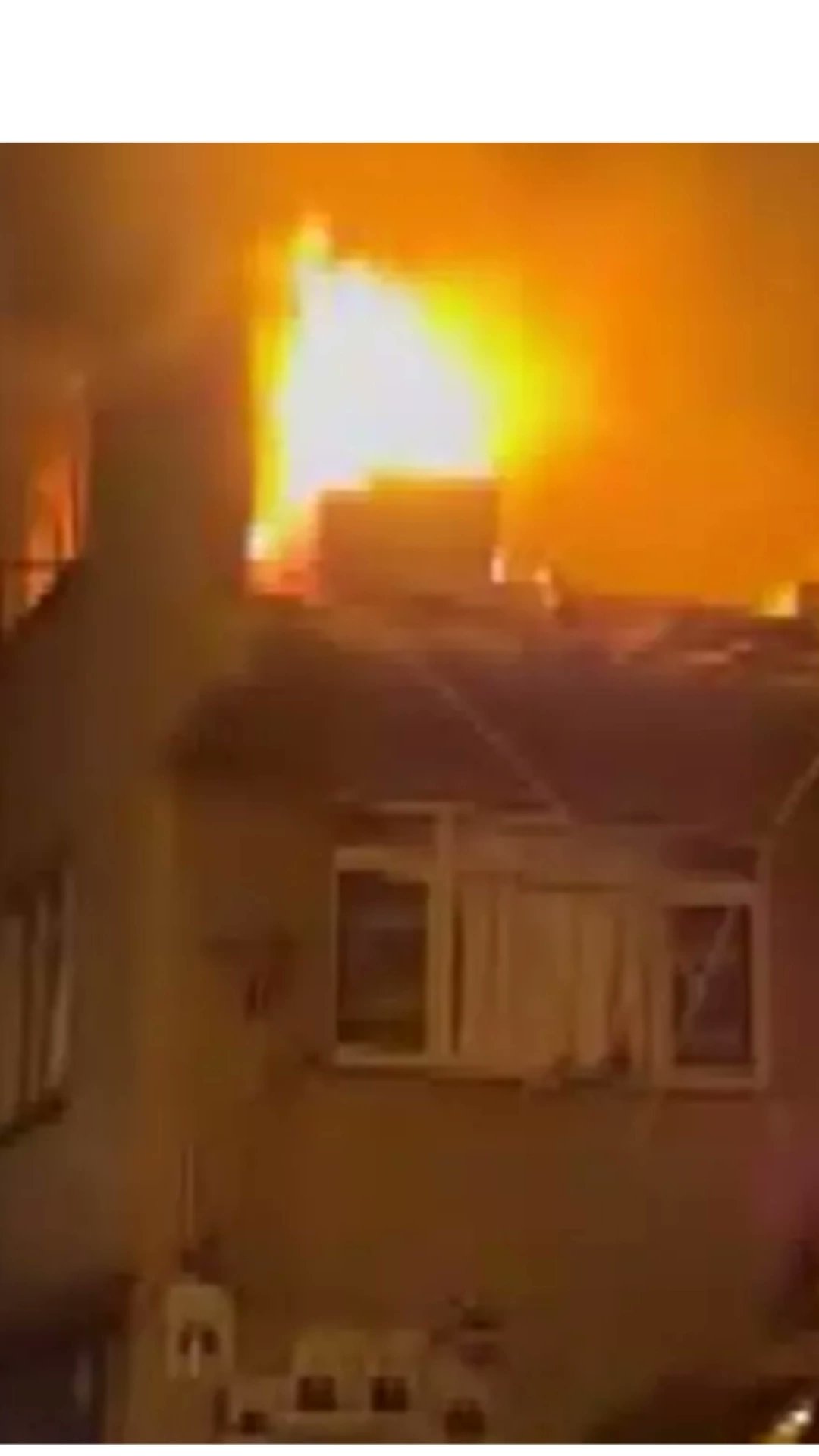 Kağıthane patlama sonrası binada yangın ve yaralı meydana geldi