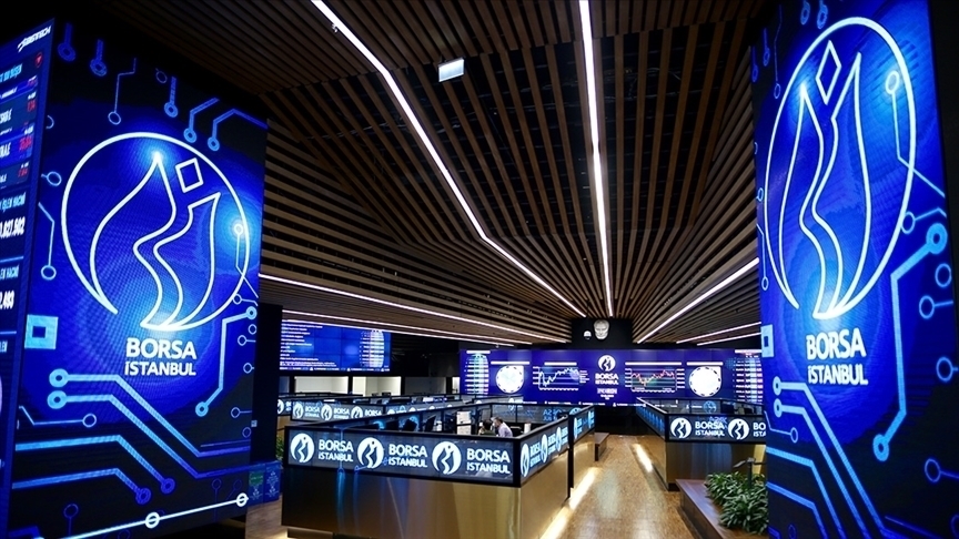 Dolar, euro ve altın gün ortası fiyatlarıyla açıklandı