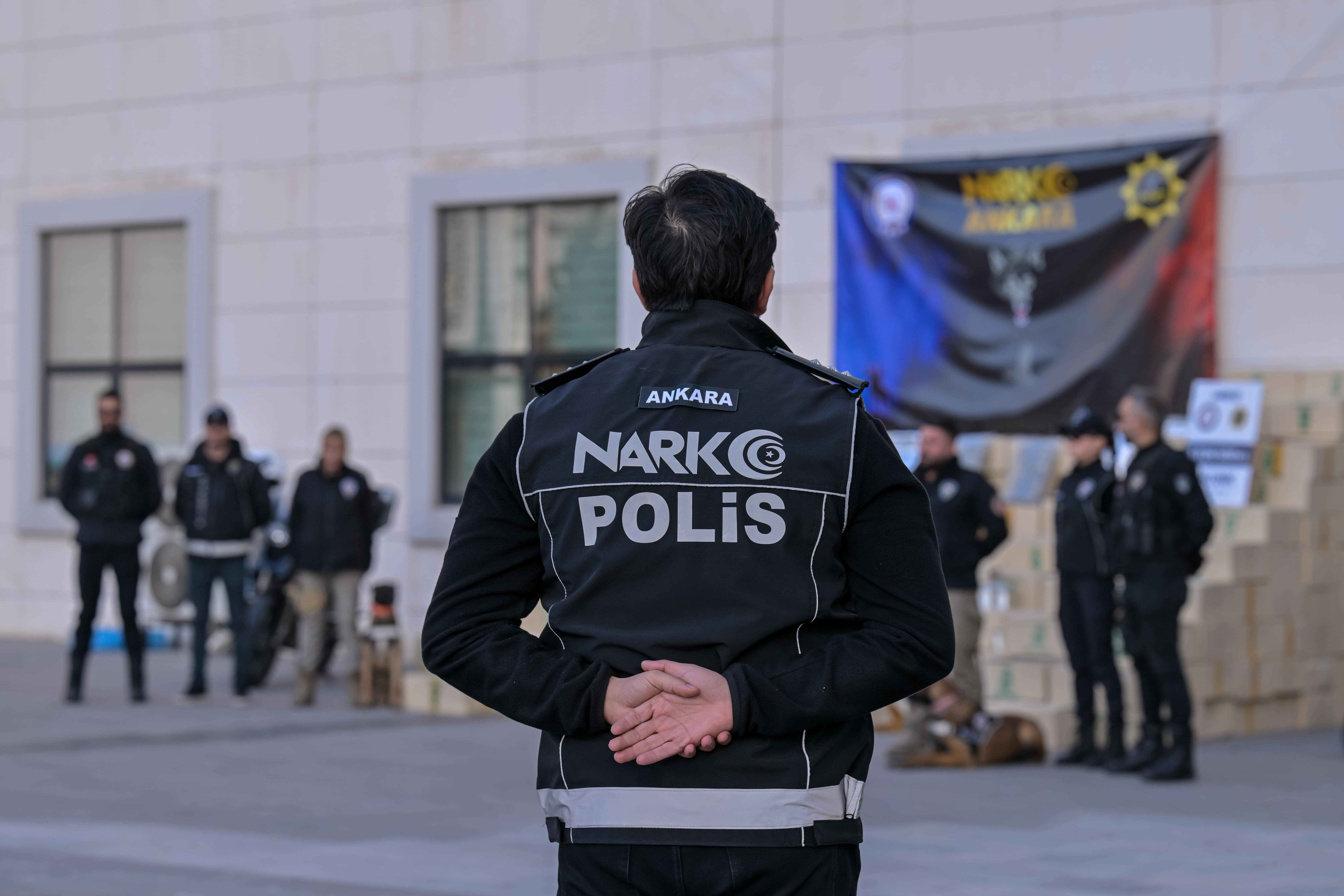 Derince'de 1,5 Ton Skunk Ele Geçirildi, 5 Şüpheli Yakalandı