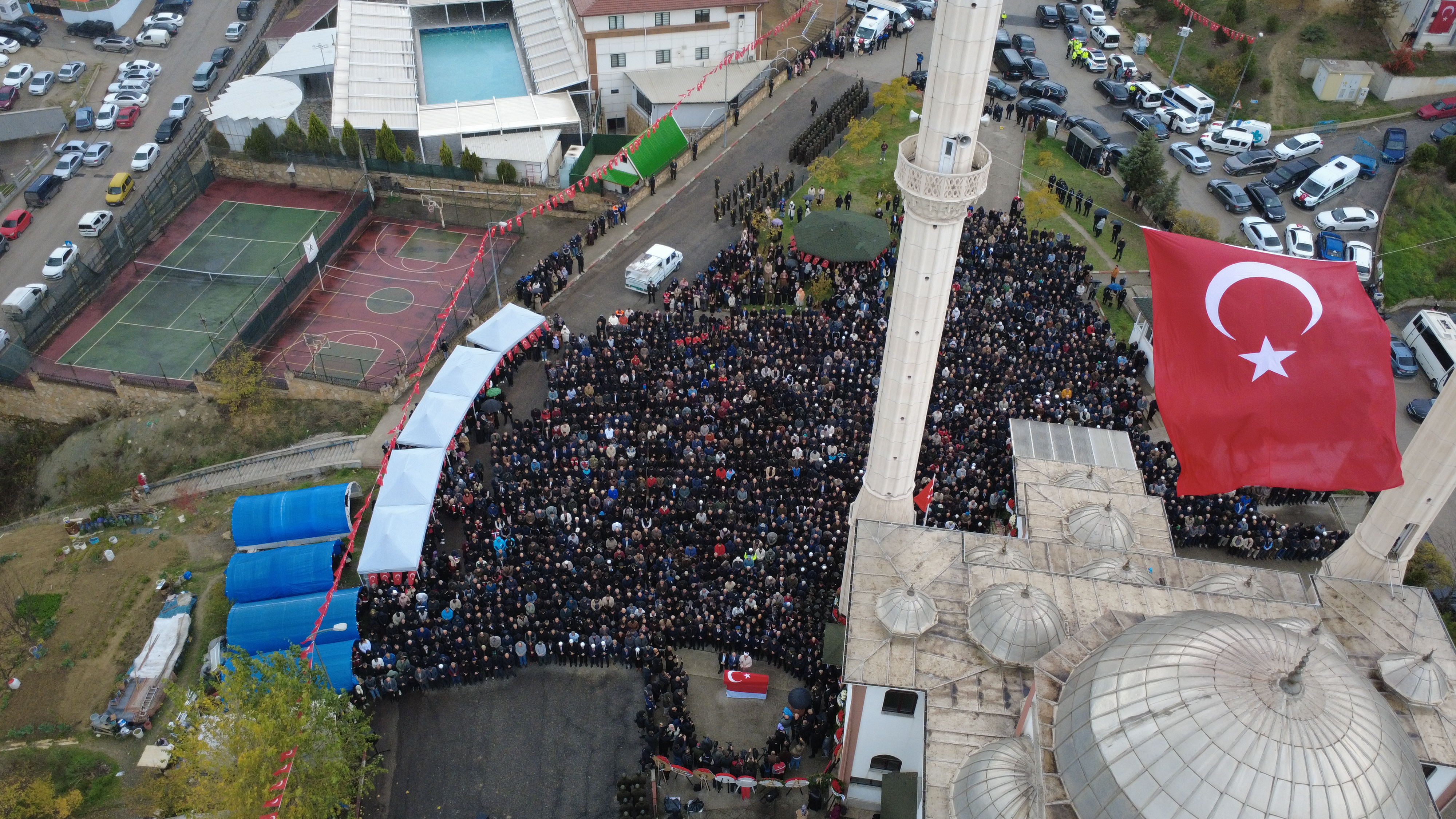 Şehit Nuri Özcan Karabük'te Son Yolculuğuna Uğurlandı