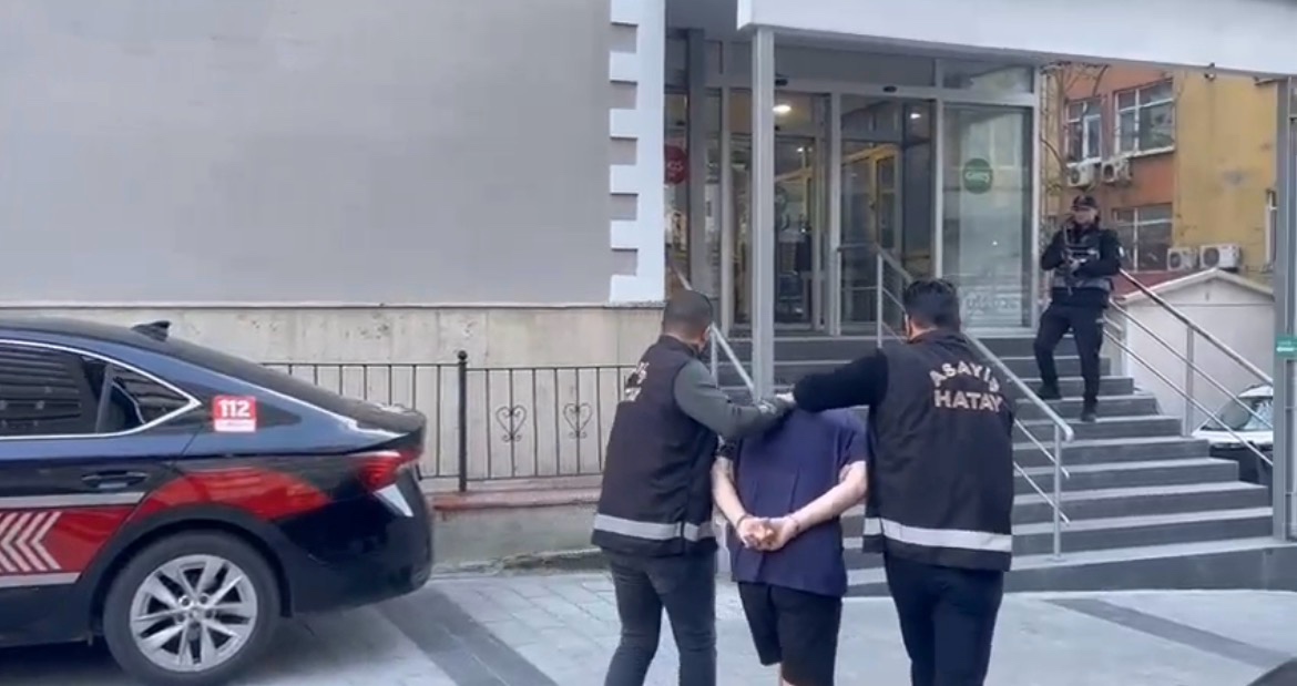 İstanbul'da Yakalanan Firari Dolandırıcı: 160 Yıl Hapis Cezası Kesinleşmişti
