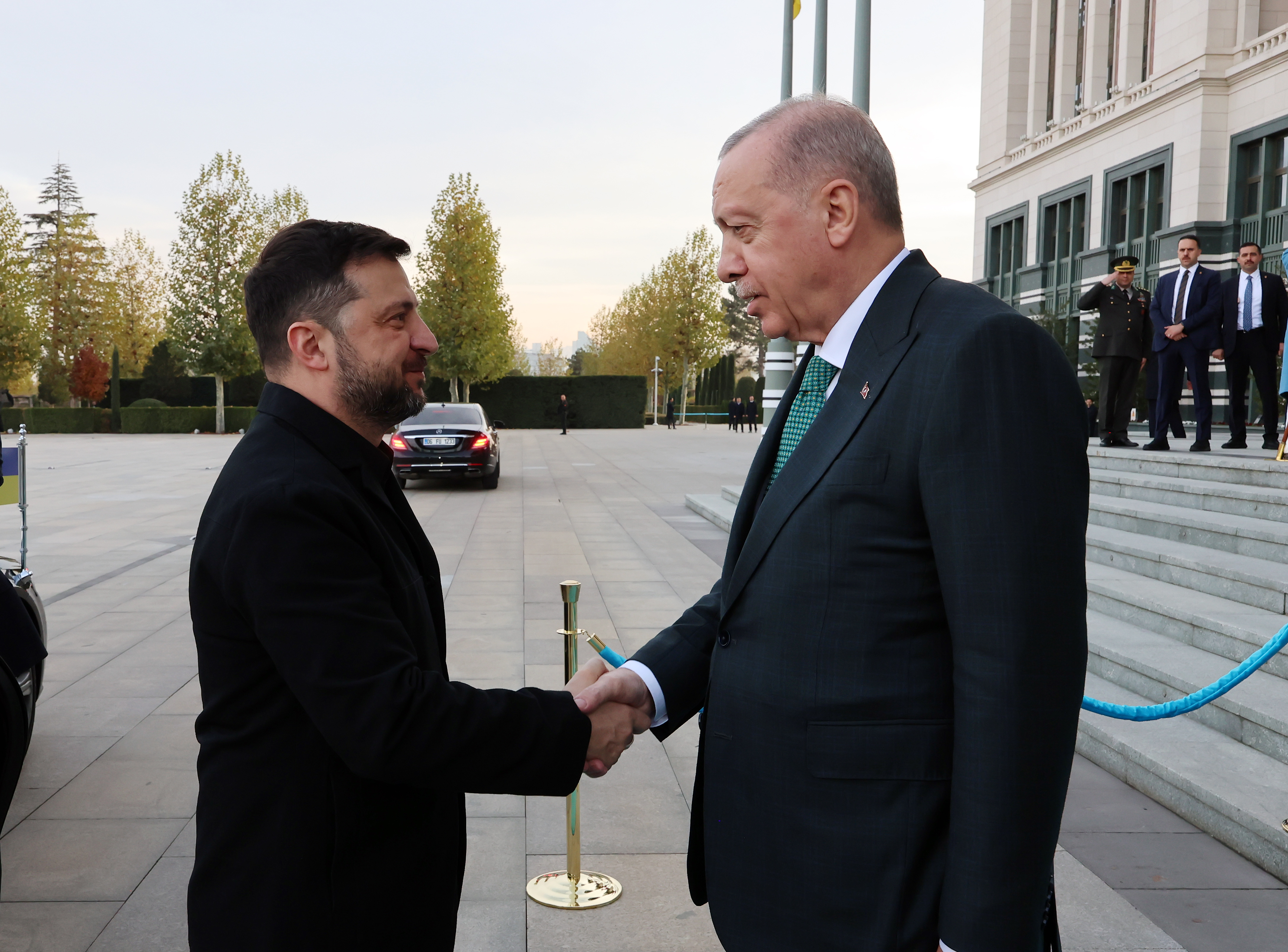 Cumhurbaşkanı Erdoğan, Ukrayna Devlet Başkanı Zelenskiy ile Görüştü
