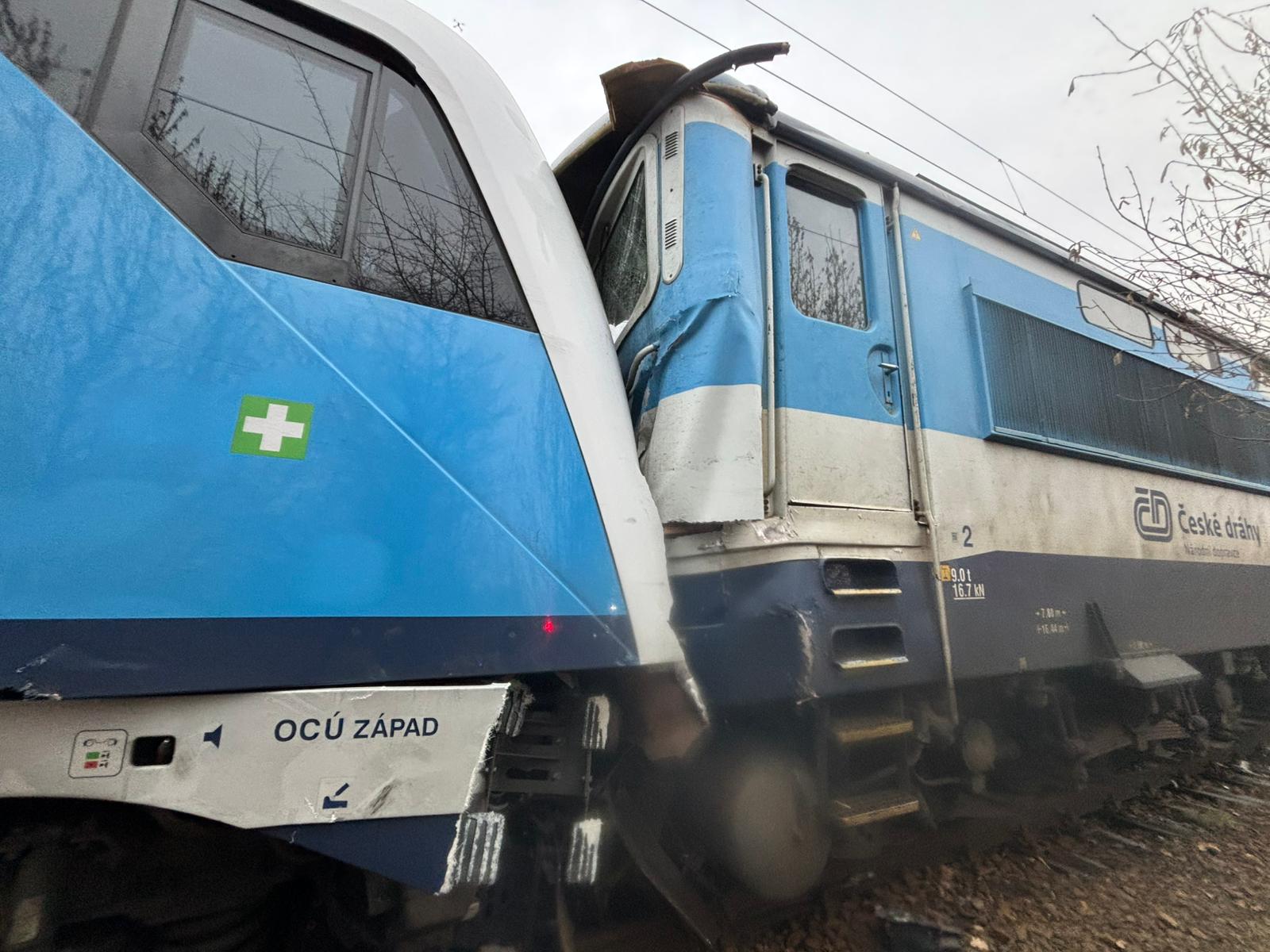 Çekya tren kazası: Prag yakınlarında 40 kişi yaralandı
