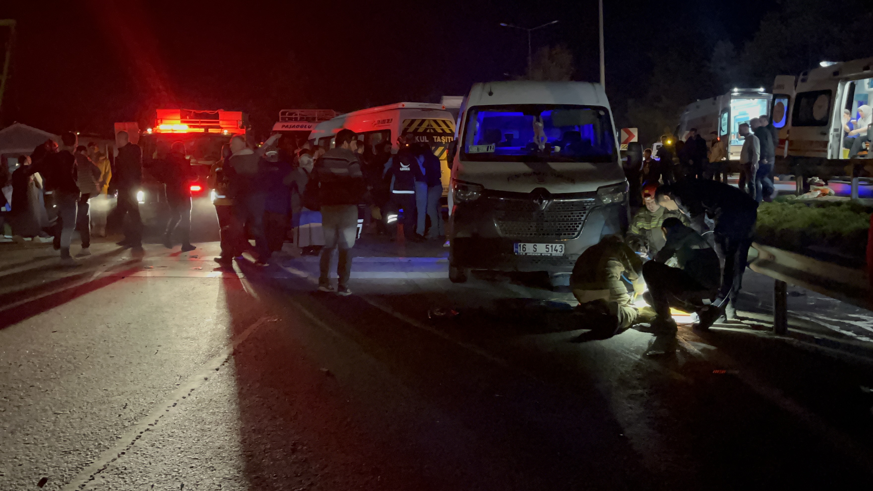 Bursa-Yalova Yolunda Zincirleme Kaza: 1 Ölü, 13 Yaralı