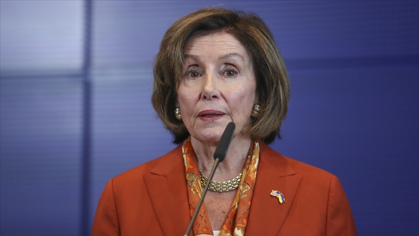 Pelosi'den Trump'a Sert Sözler: 'Amerika'nın En Büyük Dolandırıcısı'