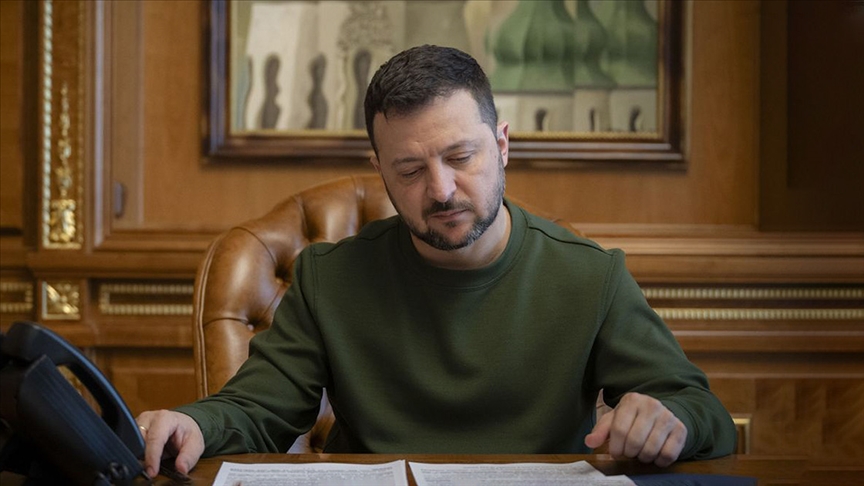 Zelenskiy, Ukrayna için barış planını Macron, Starmer ve Merz ile görüştü