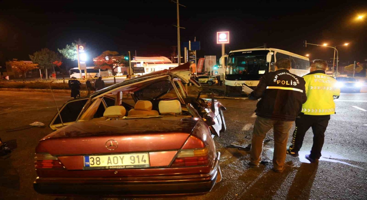Nevşehir Ürgüp'te Kaza: 2 Ölü, 3 Yaralı