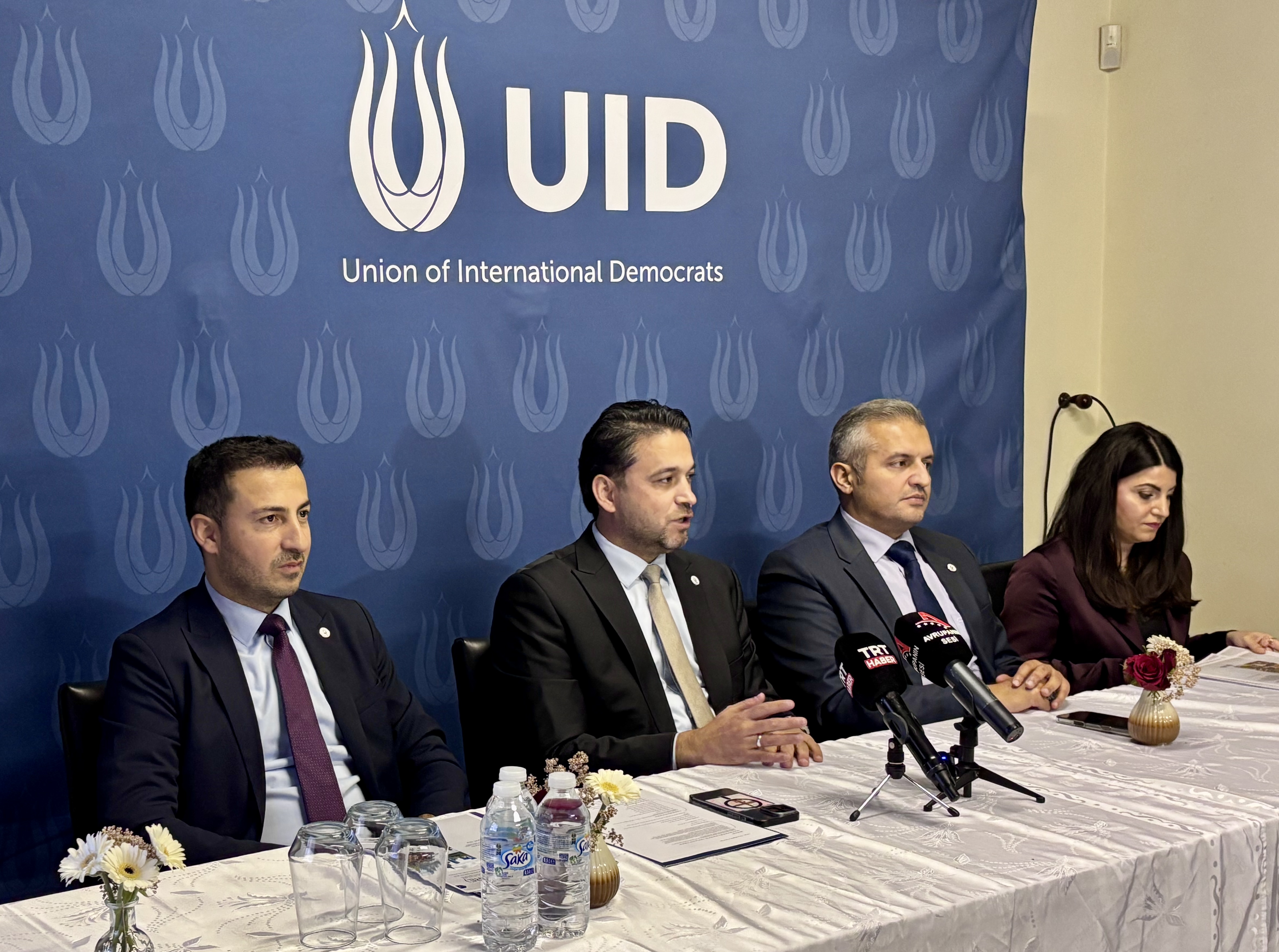 Avrupa'daki Gençler İçin Uluslararası Toplum Akademisi Tanıtıldı
