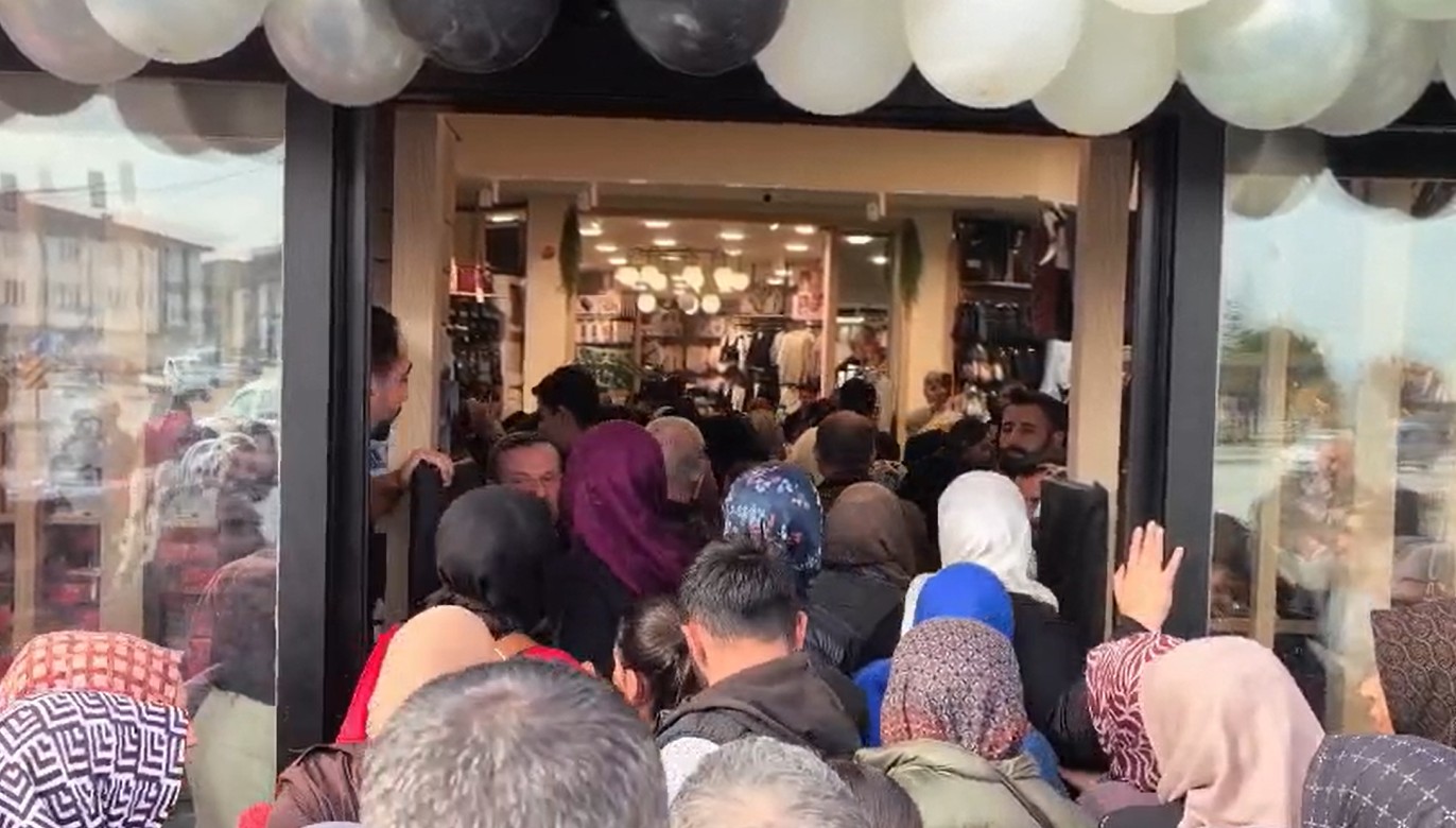 01KAR0K3311S4JN2KEBR9KS790