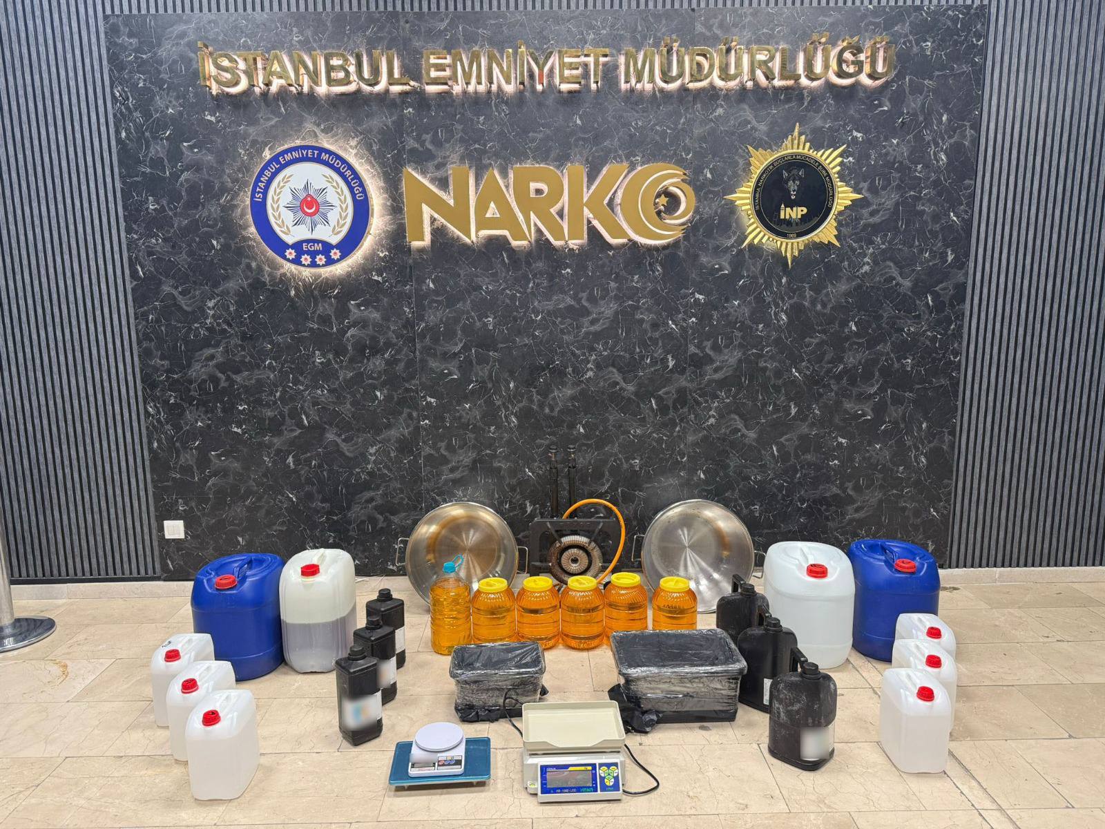 Arnavutköy uyuşturucu operasyonunda 47 kilo metamfetamin ele geçti