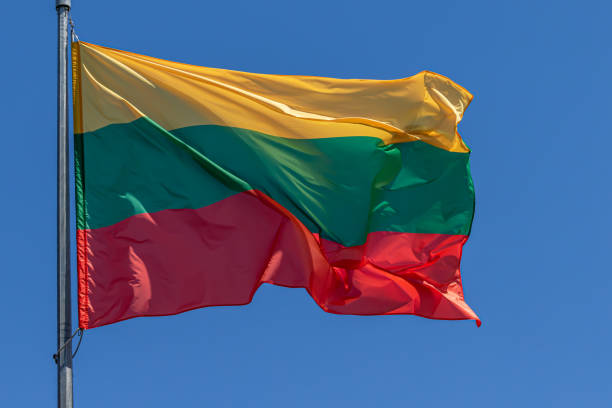 Vilnius Havalimanı, kaçak sigara taşıyan balonlar nedeniyle yine kapatıldı
