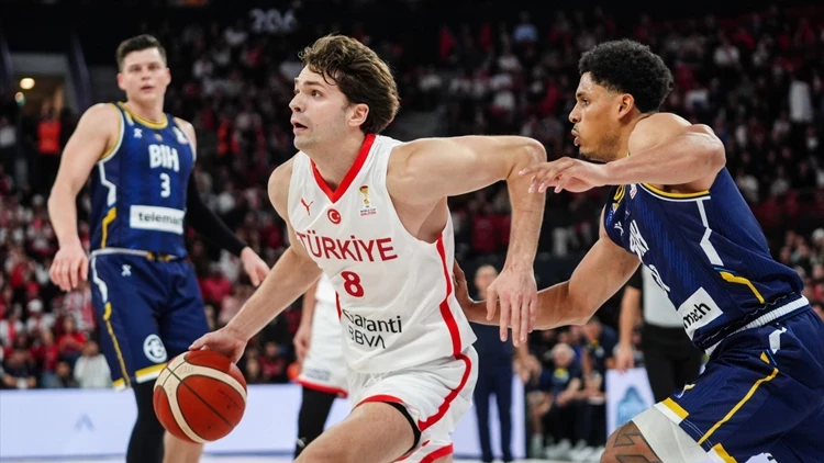 A Milli Erkek Basketbol Takımı'ndan Bosna Hersek'e Farklı Galibiyet: 93-71
