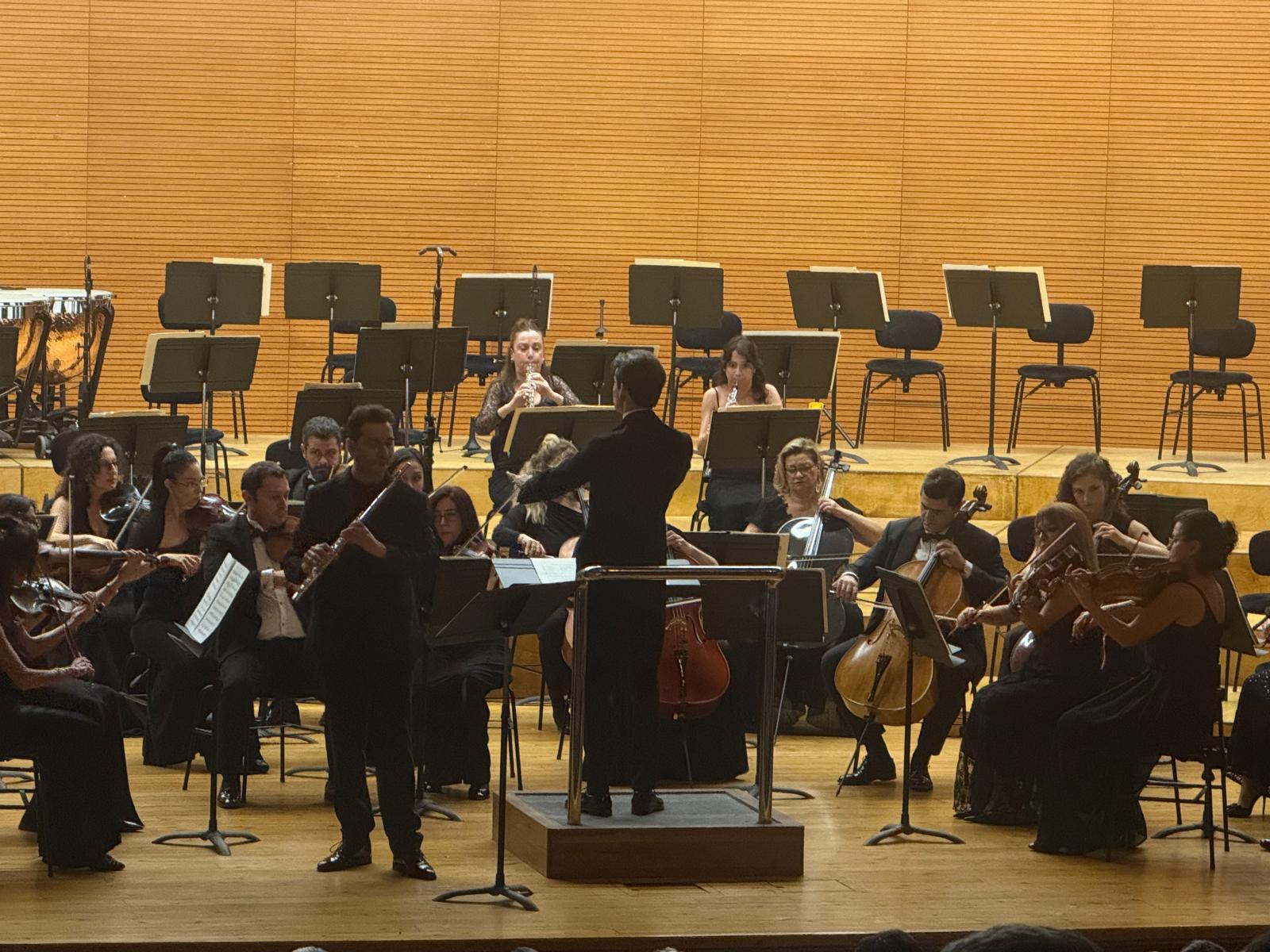 Bursa'da Bölge Devlet Senfoni Orkestrası Konser Verdi