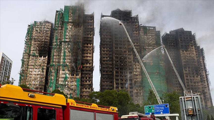 Hong Kong'daki Wang Fuk Sitesi Yangınında Can Kaybı Yükseldi