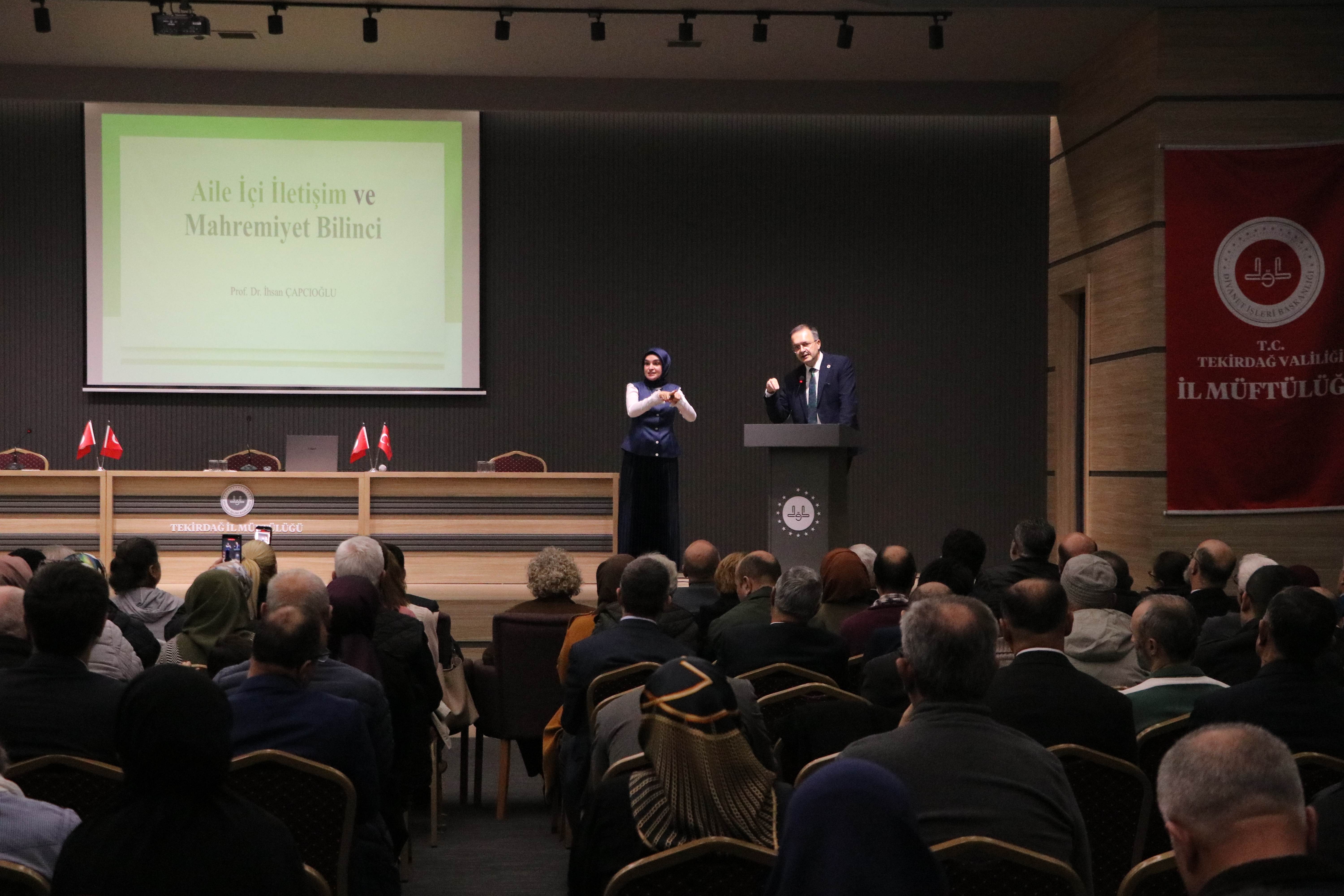 Tekirdağ'da 'Engelsiz Aile Okulu Semineri' Düzenlendi
