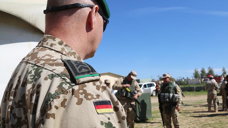 Almanya'da yeni askerlik düzeni kabul edildi! 2008 sonrası doğanlara zorunlu muayene!