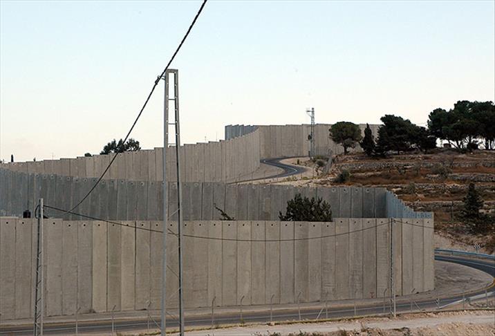 İsrail, Ürdün sınırına Batı Şeria'yı da kapsayan duvar örüyor
