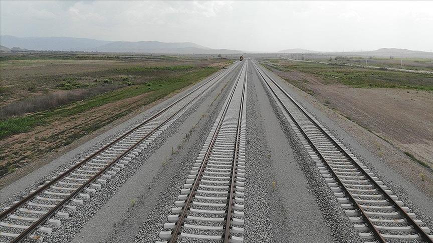 Türkiye'ye Demir Yolu Projesi için AAYB'den 350 milyon avroluk finansman!